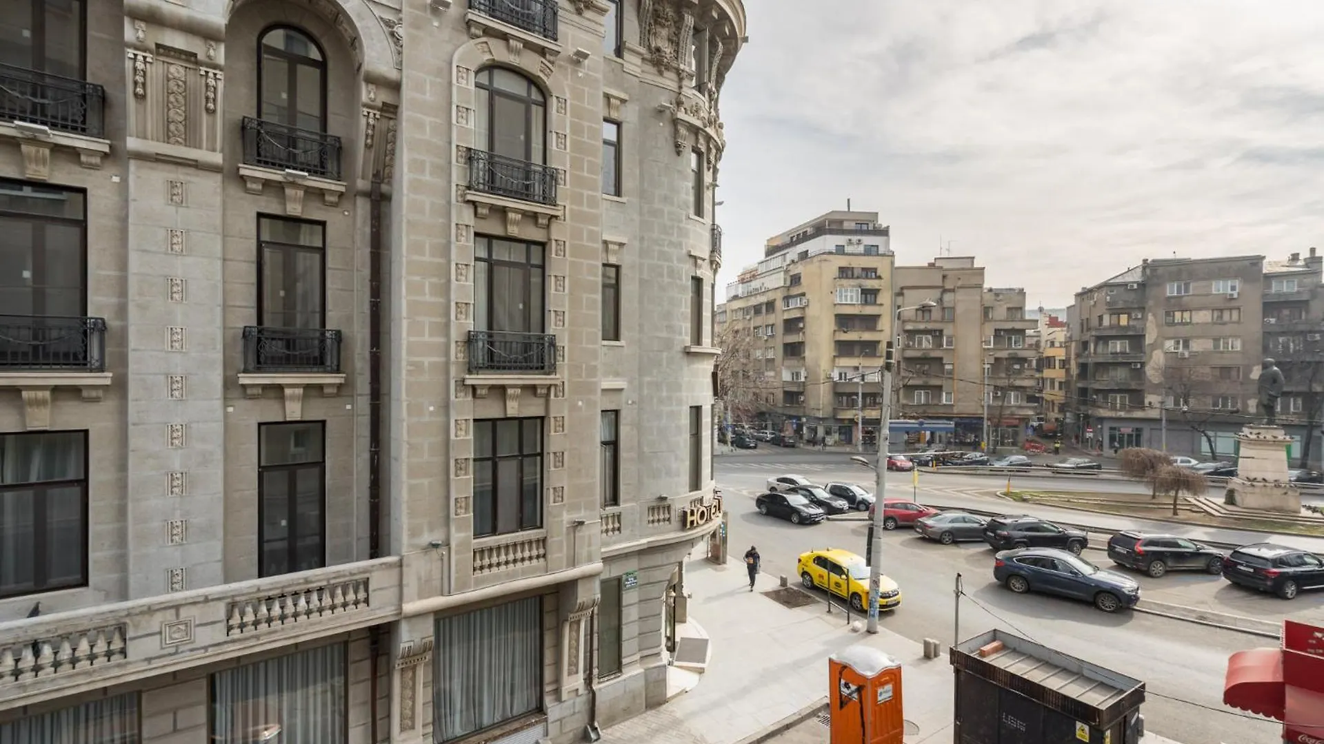 Charming Little Paris Apartment Bucharest